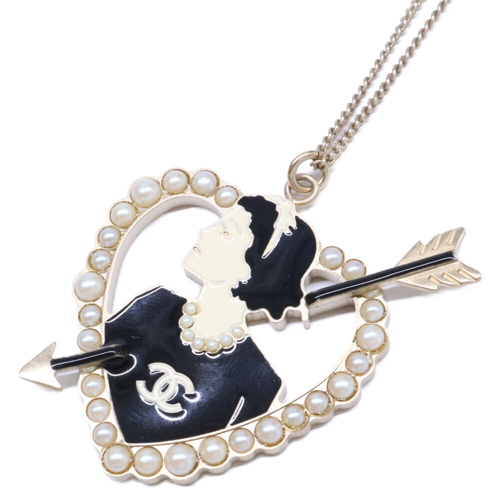 CHANEL Chanel Beautiful Condition 10P Coco Pearl Heart & Arrow Necklace Light...